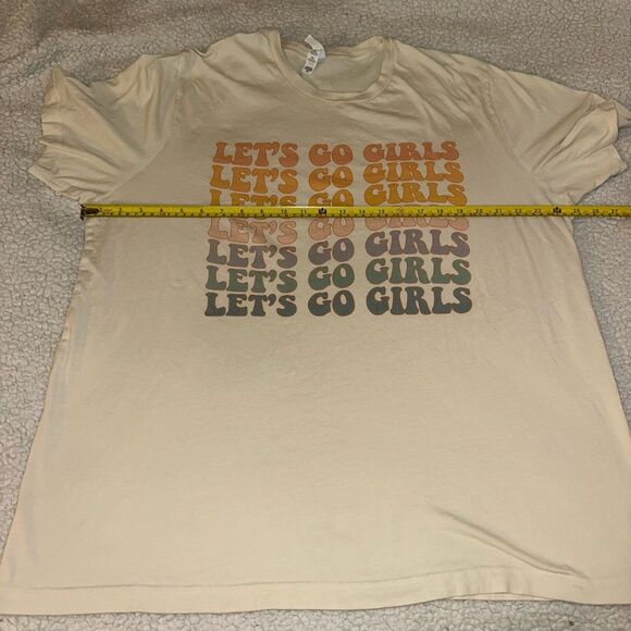 Bella Canvas Unisex “Let’s Go Girls” Tee Beige Pastel Colorful XXL DAMAGED - Picture 9 of 11